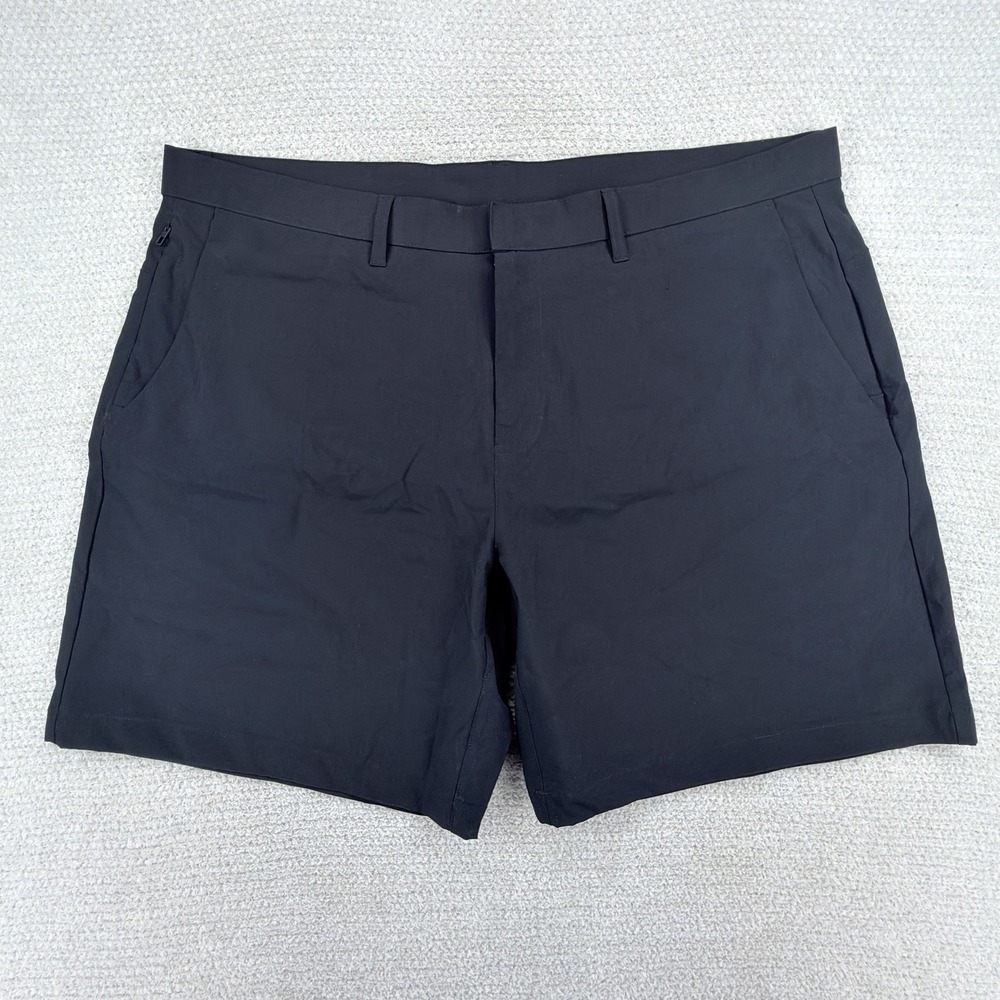 Fabletics The Only Short Mens 42 Black 8" Stretch Golf Commuter Performance